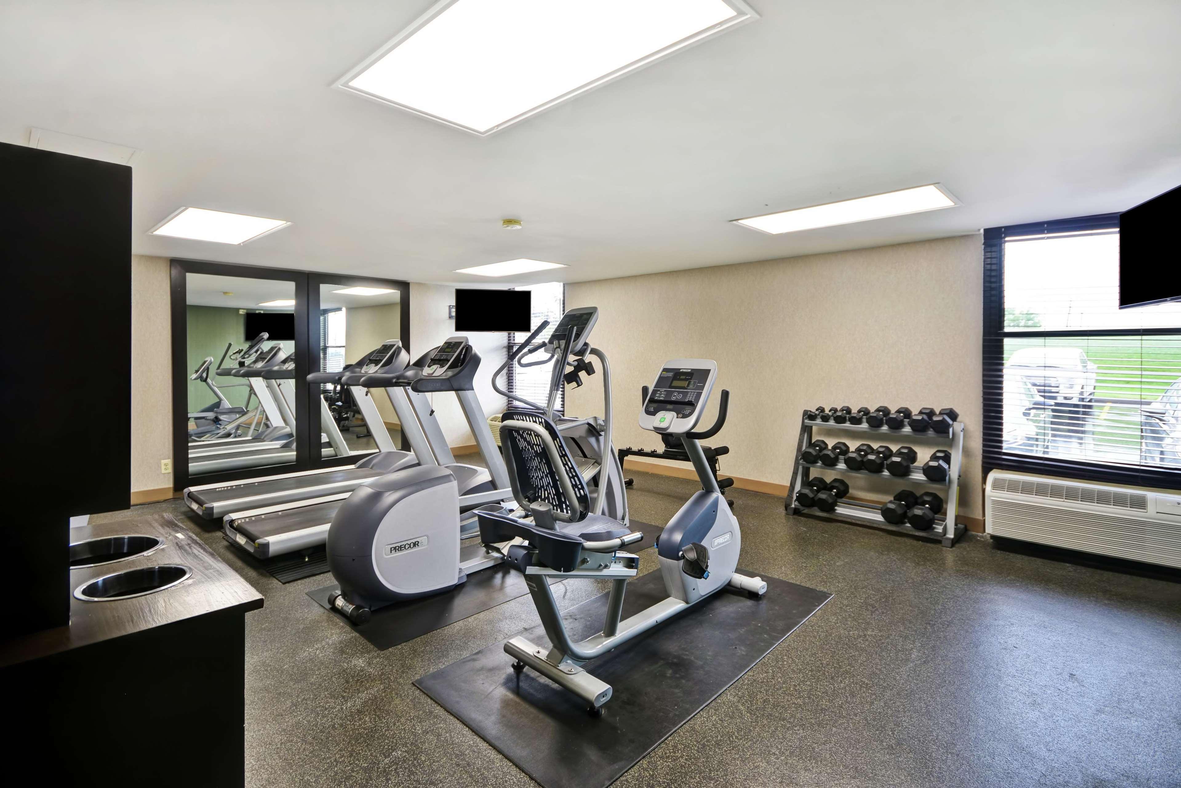 Hampton Inn Detroit Madison Heights South Troy Екстериор снимка