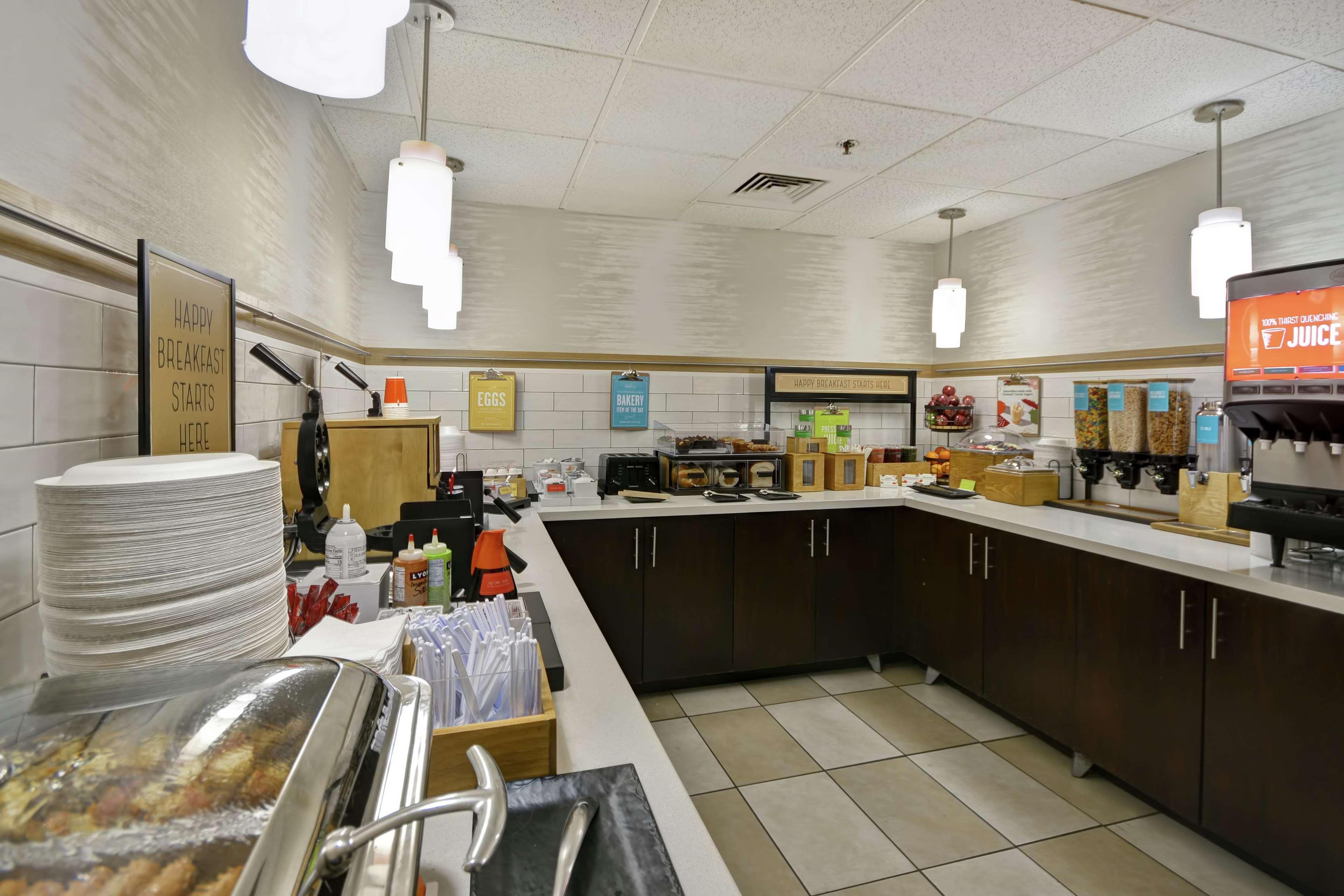 Hampton Inn Detroit Madison Heights South Troy Екстериор снимка