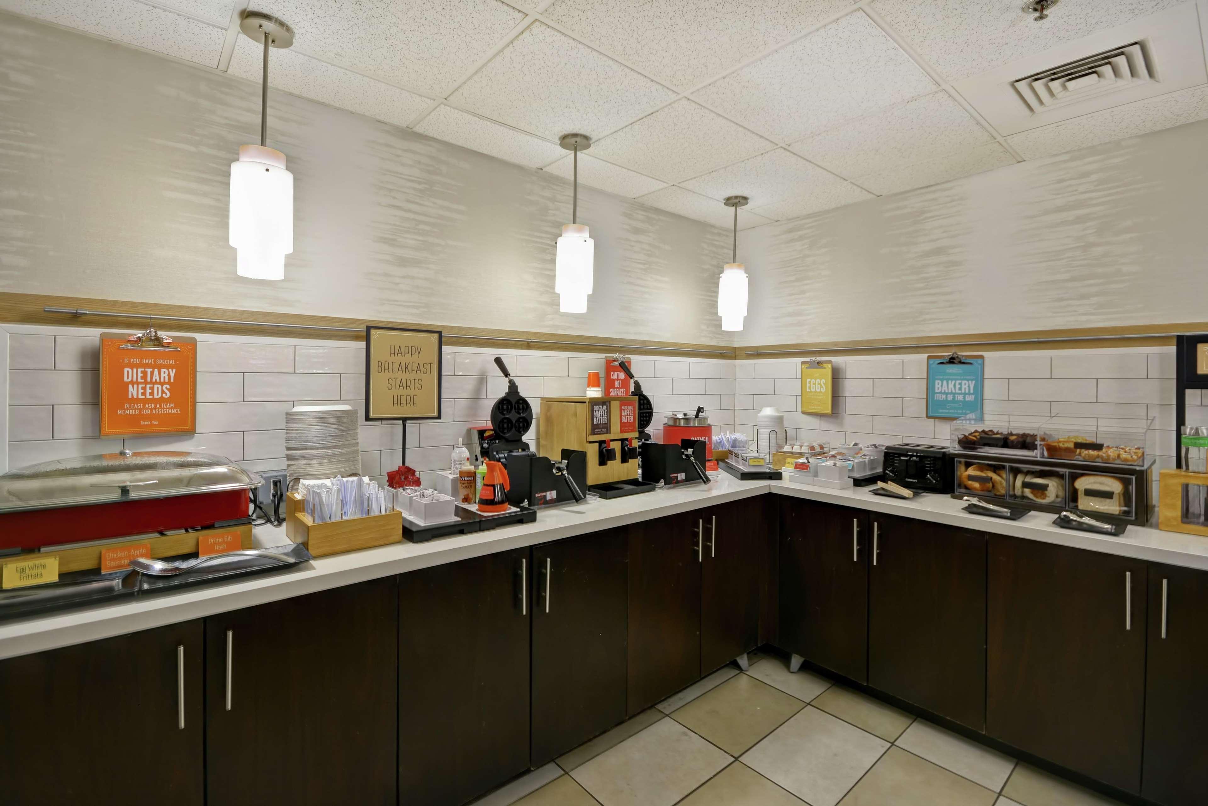 Hampton Inn Detroit Madison Heights South Troy Екстериор снимка