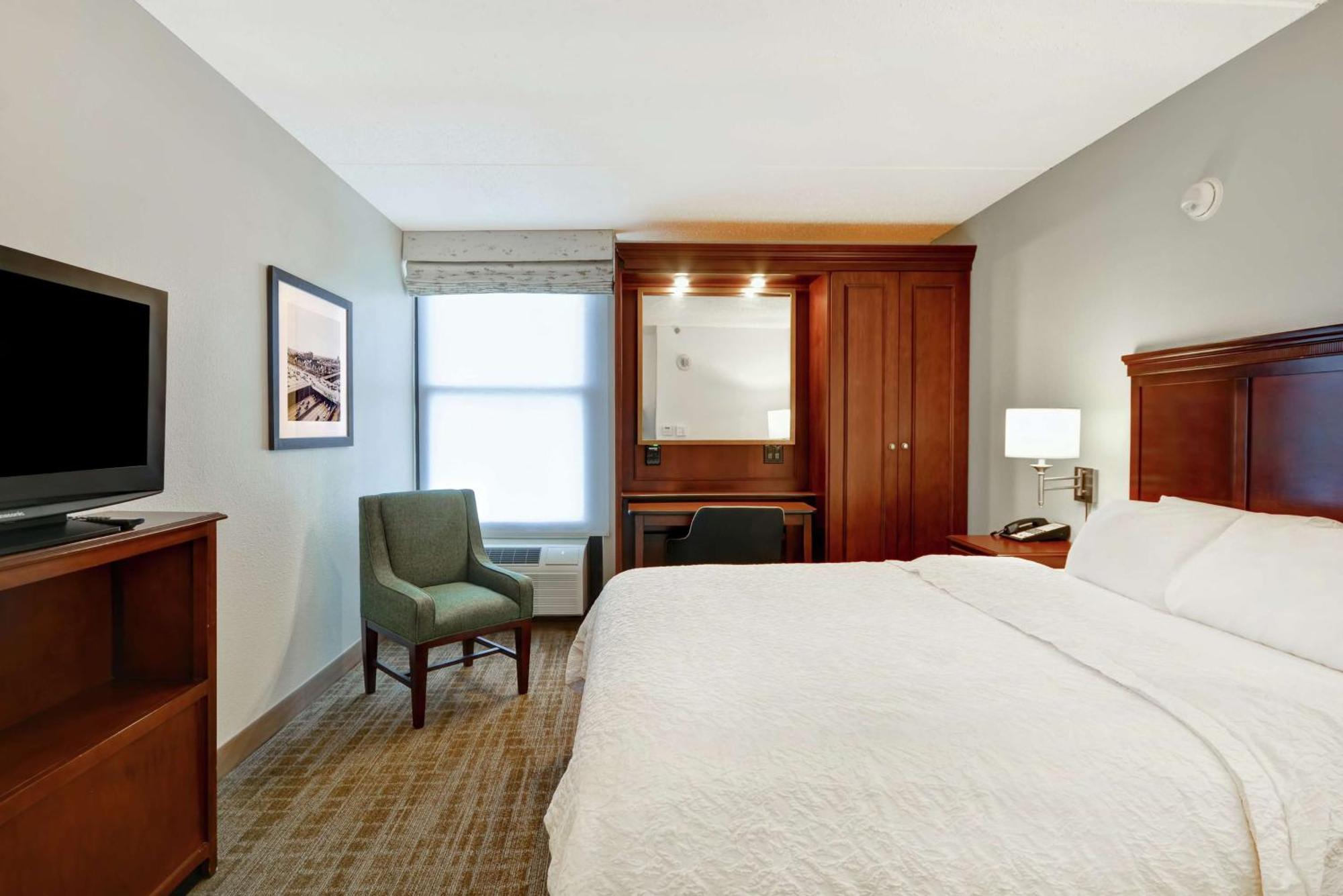 Hampton Inn Detroit Madison Heights South Troy Екстериор снимка