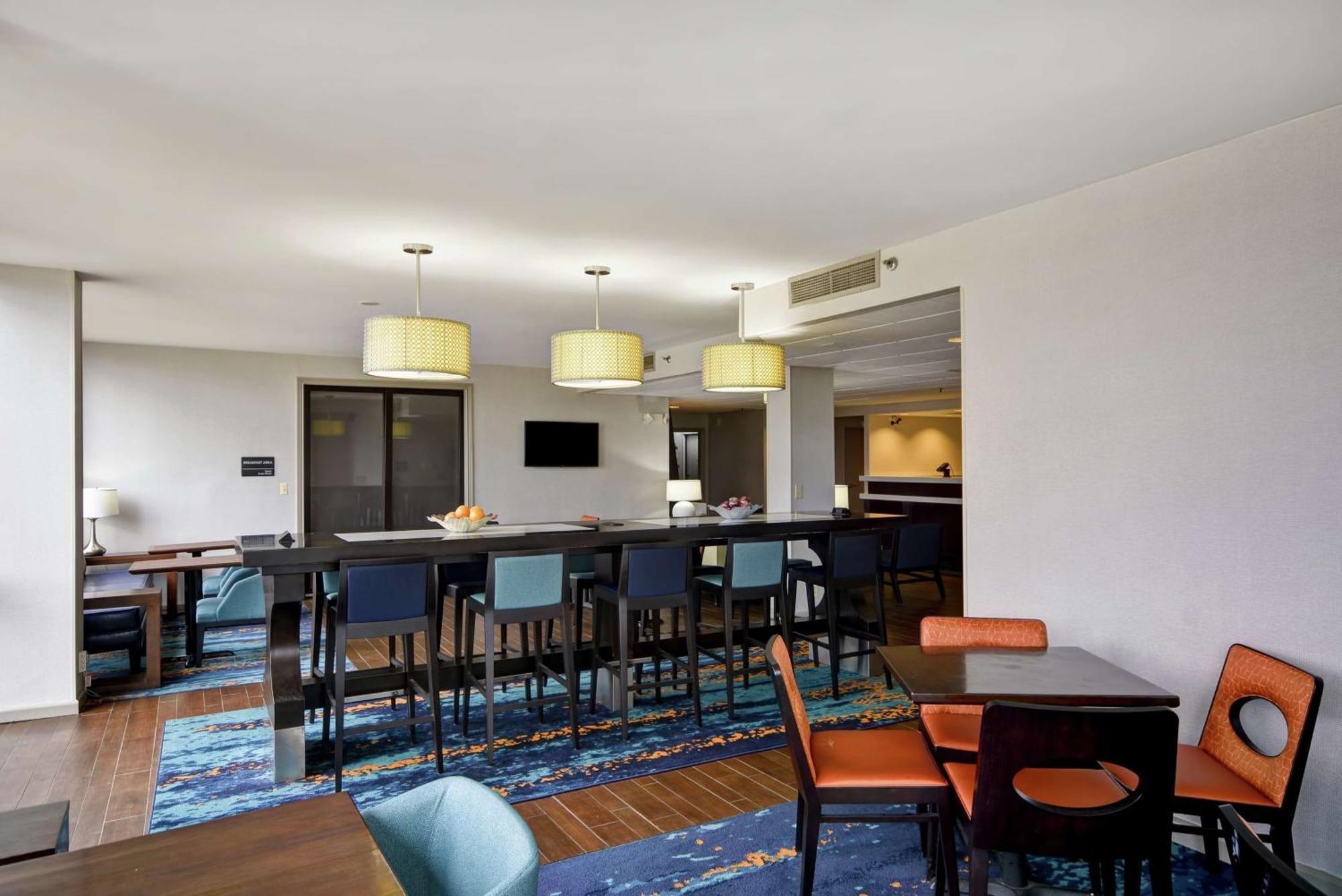 Hampton Inn Detroit Madison Heights South Troy Екстериор снимка