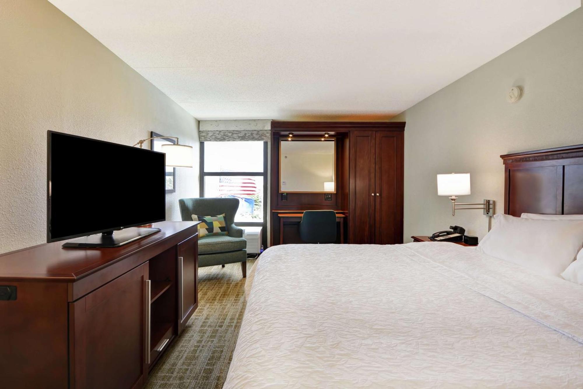 Hampton Inn Detroit Madison Heights South Troy Екстериор снимка