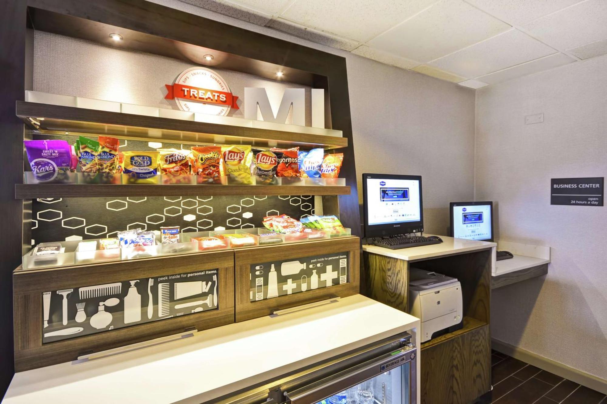 Hampton Inn Detroit Madison Heights South Troy Екстериор снимка