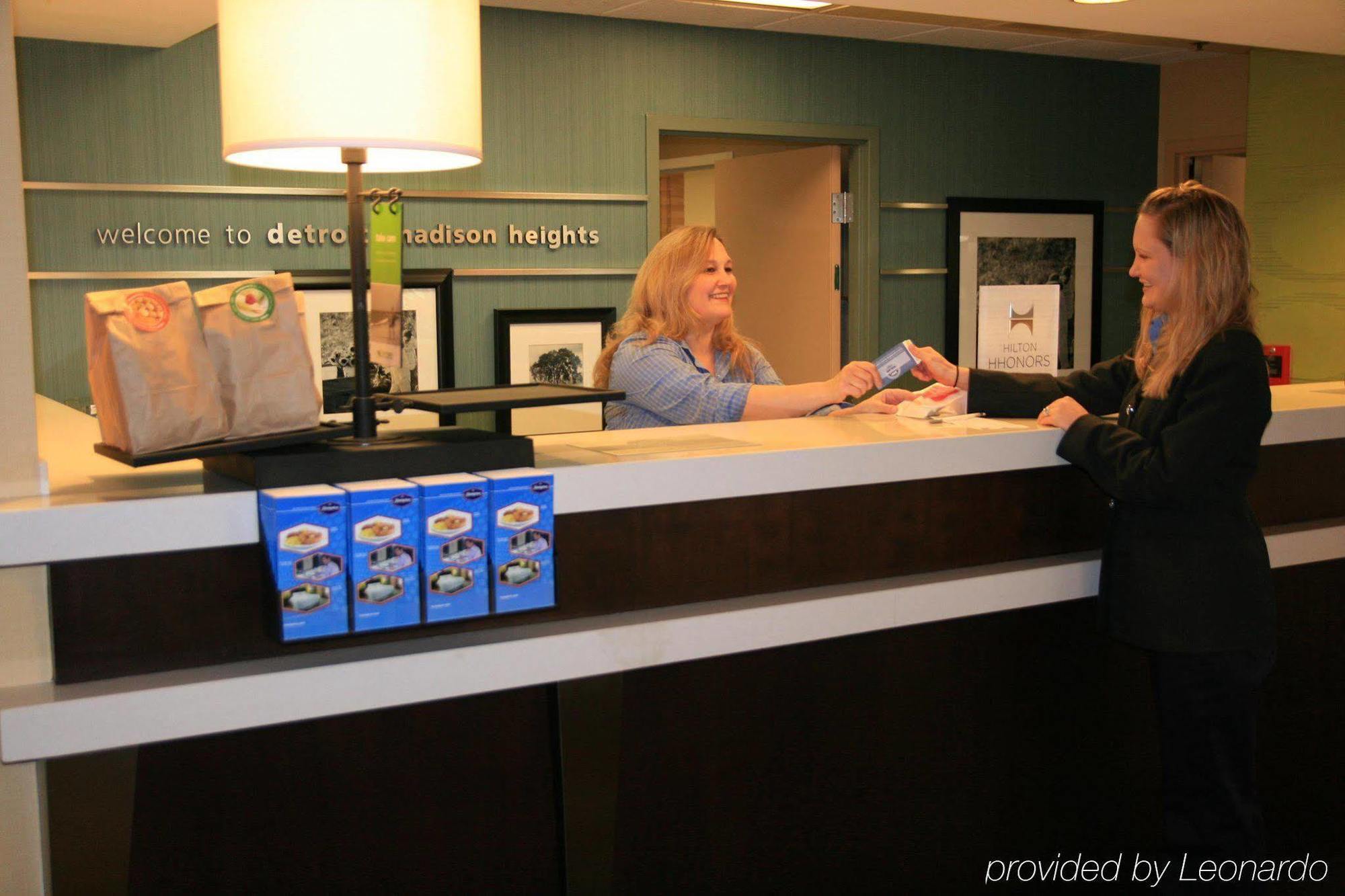 Hampton Inn Detroit Madison Heights South Troy Екстериор снимка