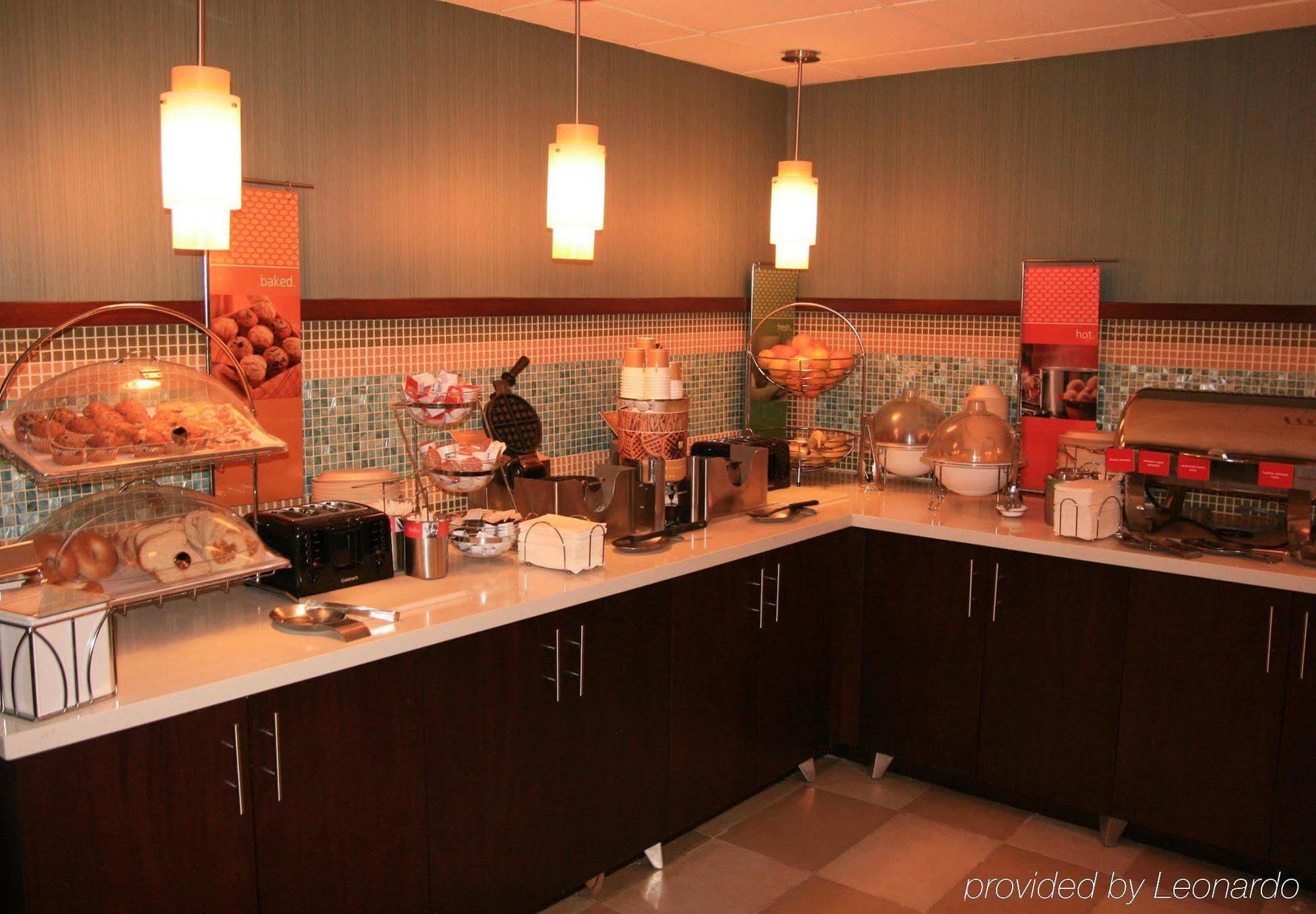 Hampton Inn Detroit Madison Heights South Troy Ресторант снимка
