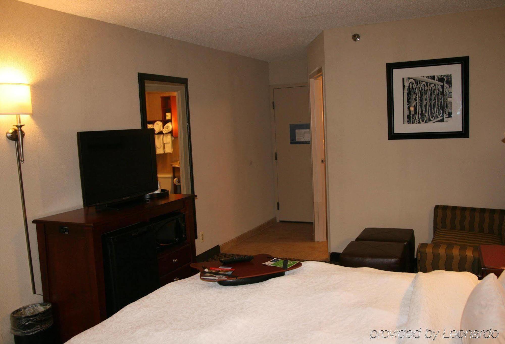 Hampton Inn Detroit Madison Heights South Troy Стая снимка