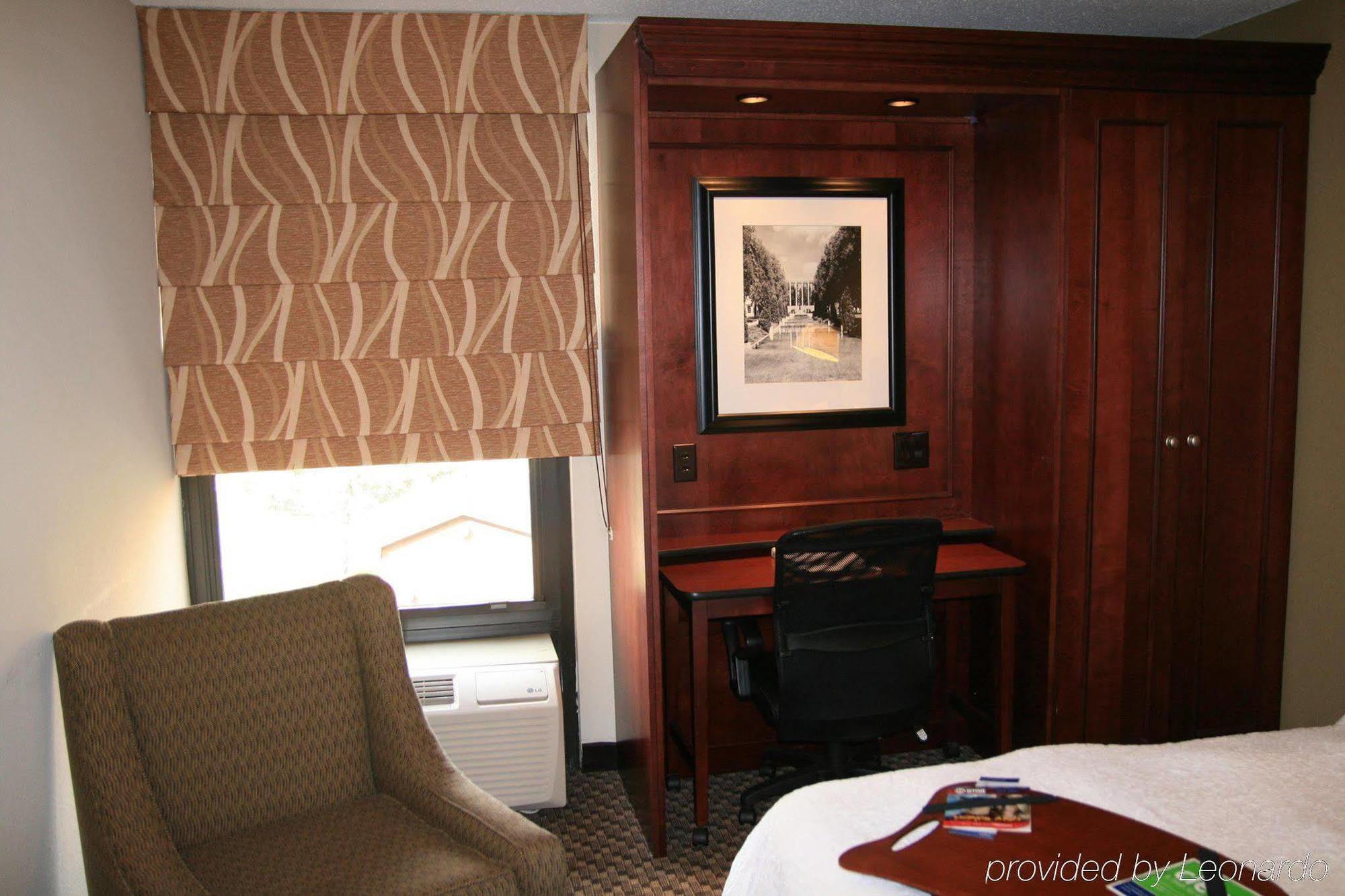 Hampton Inn Detroit Madison Heights South Troy Стая снимка