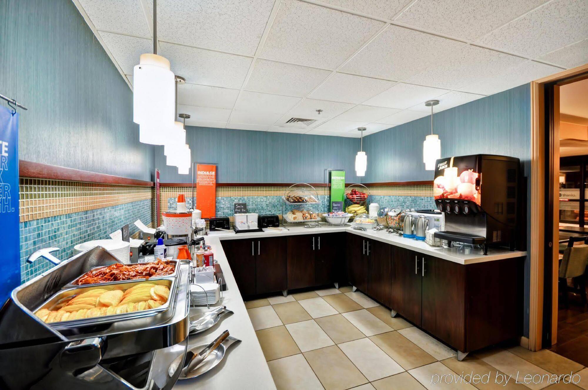 Hampton Inn Detroit Madison Heights South Troy Екстериор снимка
